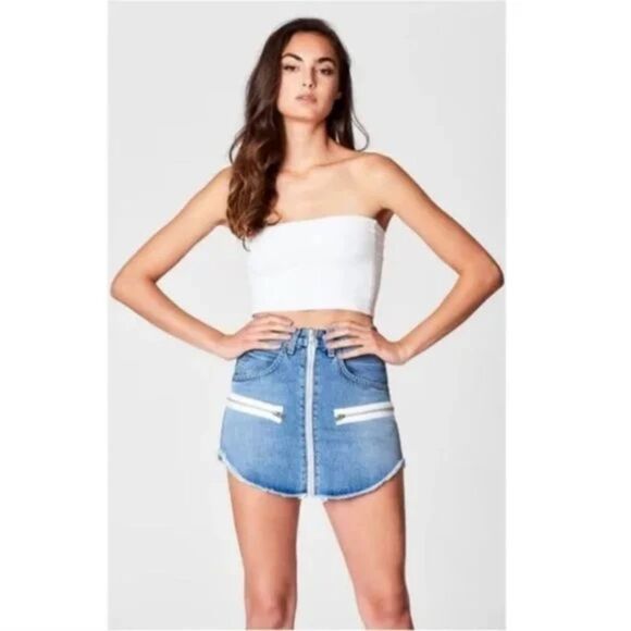 CARMAR Dallas Beatrice Zip Front Denim Mini Skirt size 28 - Picture 1 of 7